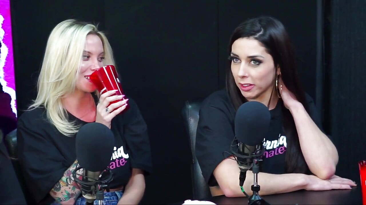 Pagode Da Ofensa - Giovanna Genesini, Luiza Marcato, Lana Borges和Natasha Steffens