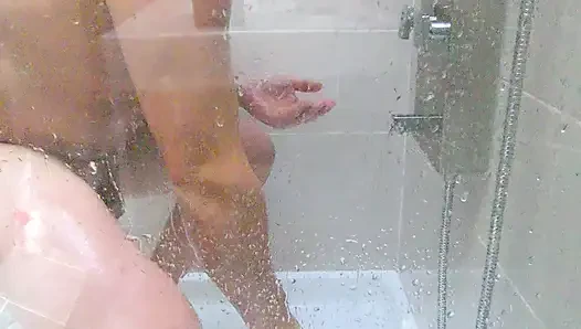 Amatör duş bakış açısı kamera özel göt yarak olgun tıraş yakın çekim