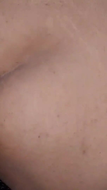 当我的朋友不在家时，他的继母邀请我去她家 | 短片 1