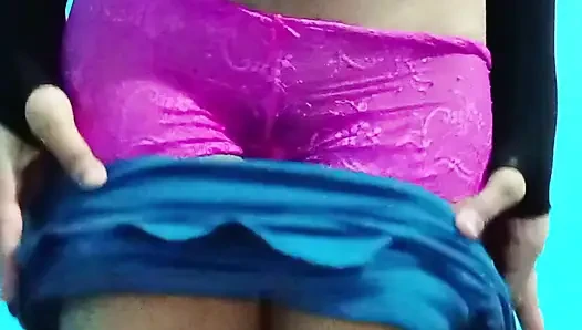 Güzel kız çok sert mastürbasyon yapıyor