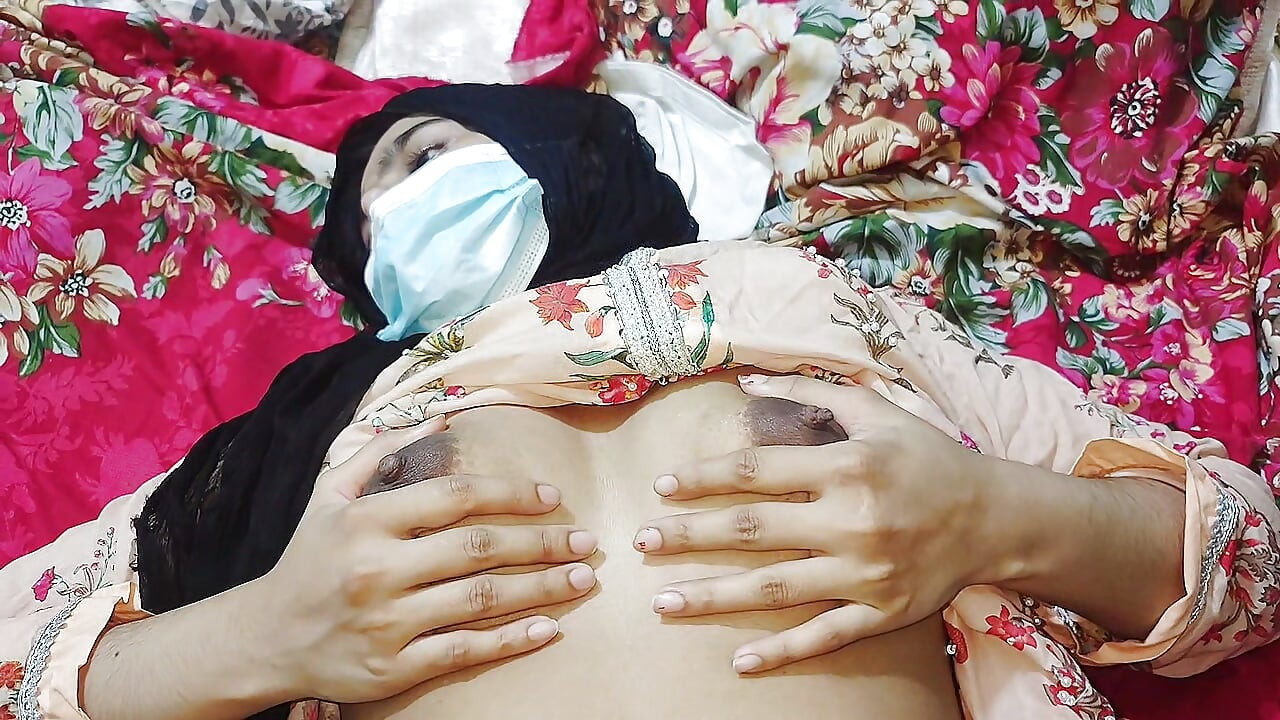 Desi Pakistani Husband Teasing Wife's Pussy