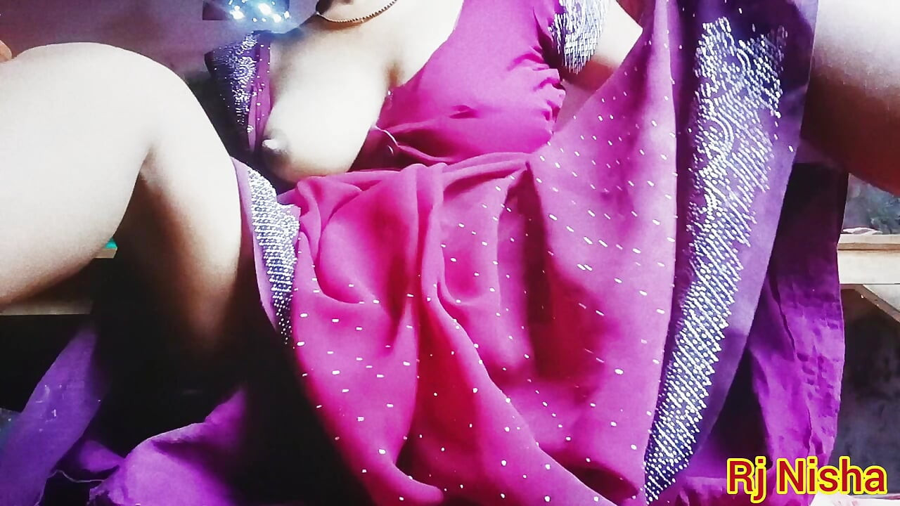 Biggest pusssy in indian women masterbate by fingering part 1