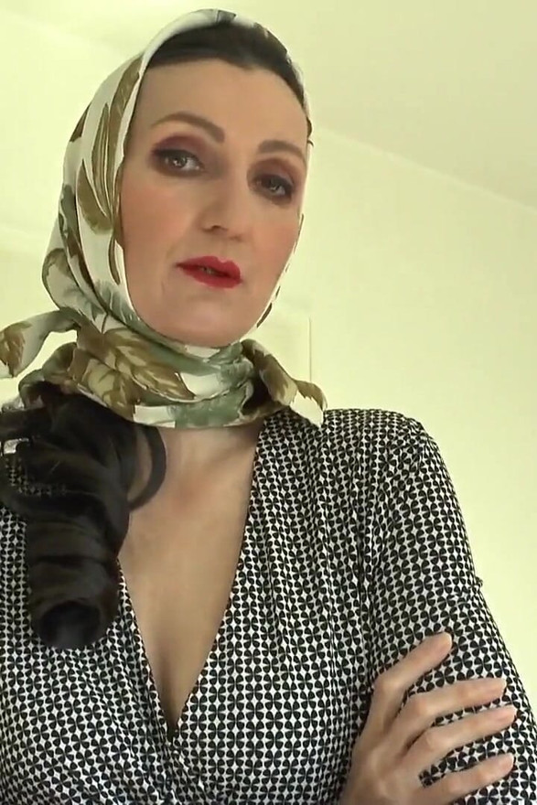 Beautiful Silk Headscarf Fashion Show Autumn Scarves Lady Victoria Valente Headscarf Mistress