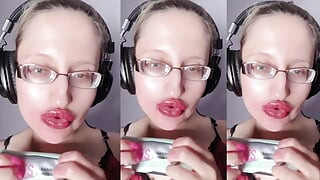 أسمر أكل الشوكولاتة الحلوة - أسمر، نظارات، عملاقة، أحمر شفاه، شفاه كبيرة، موغ، طعام، صنم الوجه، أظافر طويلة