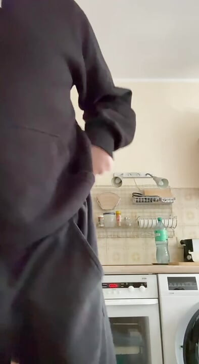 Passionate handjob and naked in the kitchen