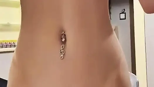 Dilenci Türk kızı