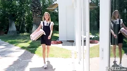 Kukij bechti yuvtiyan
