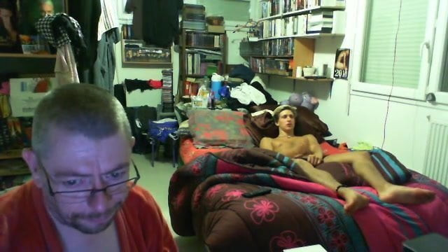 A twink masturbates in cam
