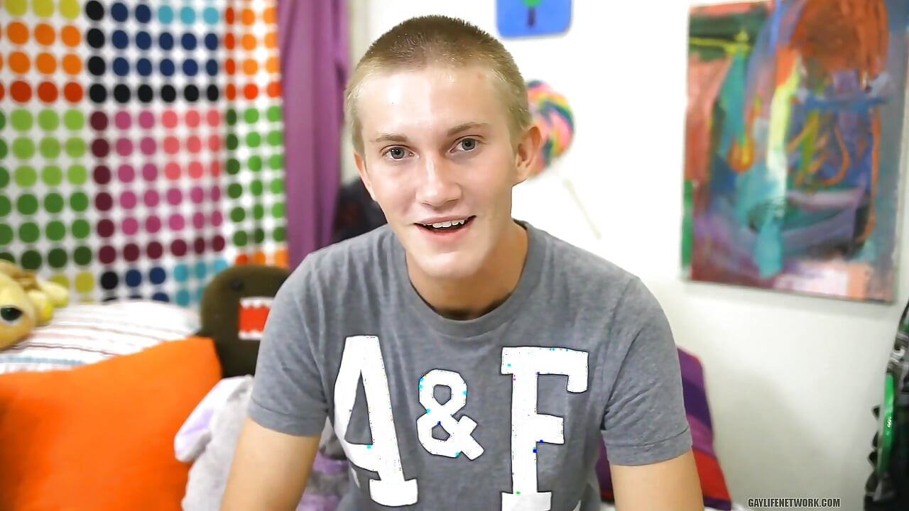 Twink nou din Anglia