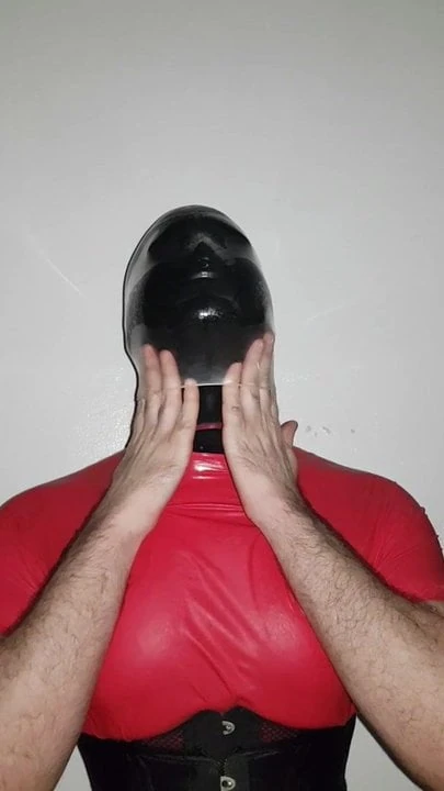Atemspiele, latex mit kapuze, kondom-korsett