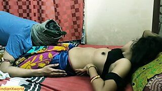 Hot bhabhi ko chor ne accha se chodai pani nikal diya!