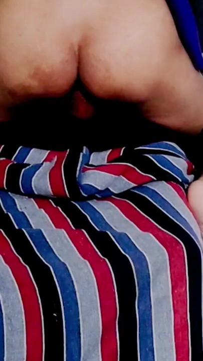 The mistress slept with the driver and got her pussy fucked well | Clip 1