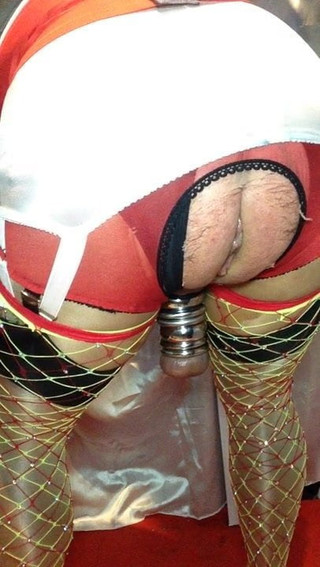 Sissy shows toys in her ass and enjoys with lots of cumming