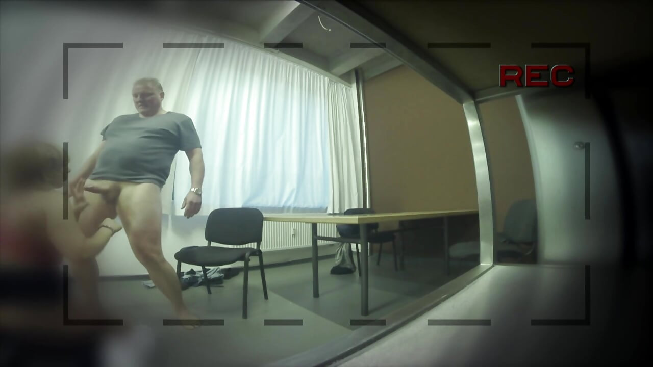 Des blondes sexy se font baiser par tous les trous, compilation