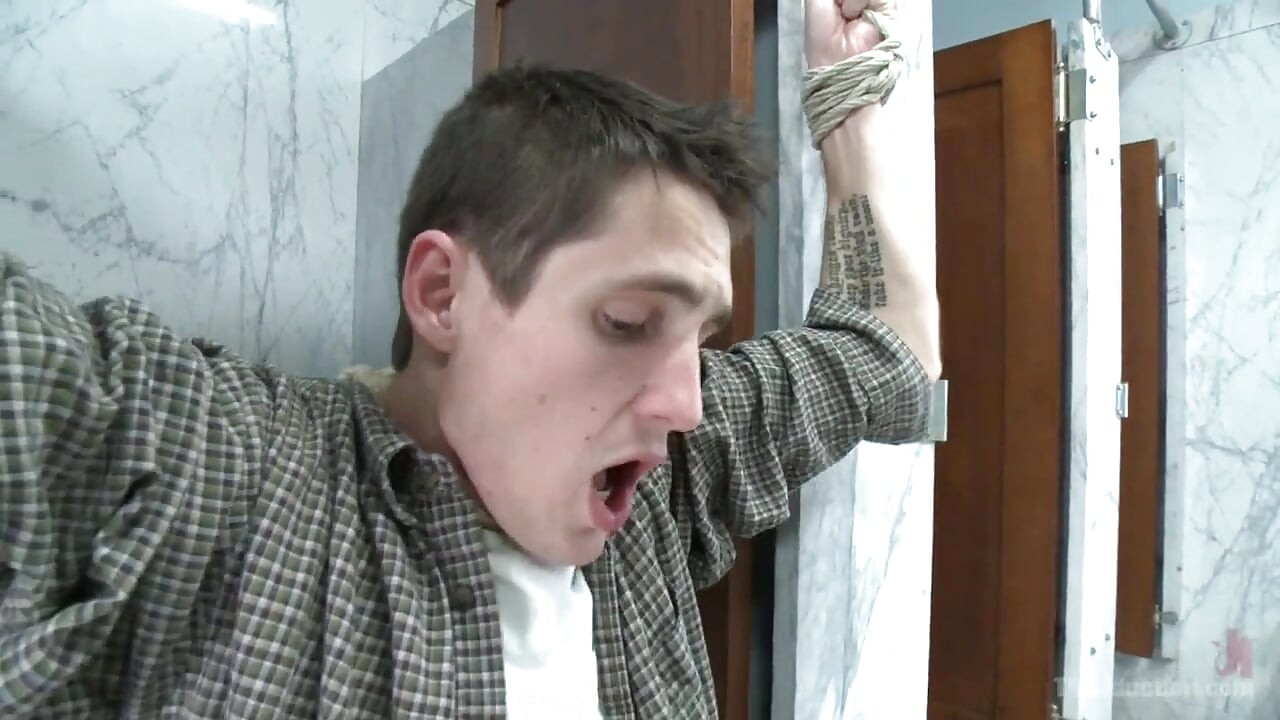 No! Don't Make Me Suck Her Cock! I Don't Do That!