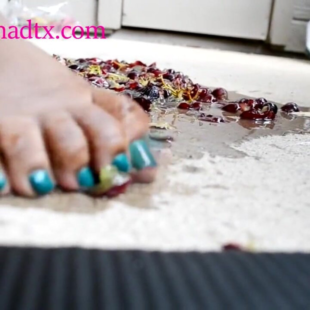 Nemravná Diana ovoce 1