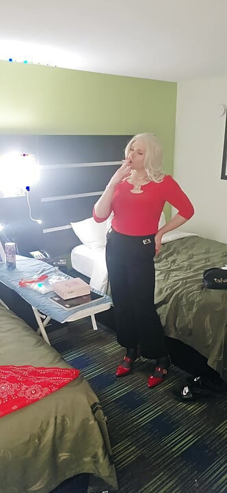 Kylie Rey (shemale) She's Bad She's Hottest Smoking Fetish