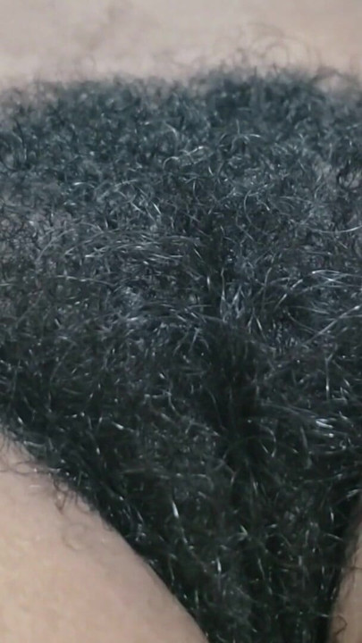 Amateur Hairy Pussy MILF Moments With Natural Curves | Clip 1