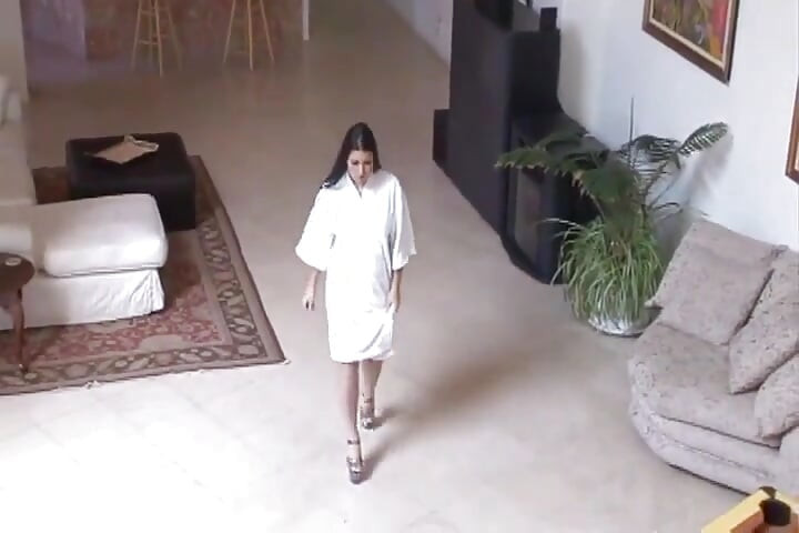 Sexy White Girl Gets Fucked Doggy Style by Her Friends at Home Hard.extreme Anal Sex.threesome Sex