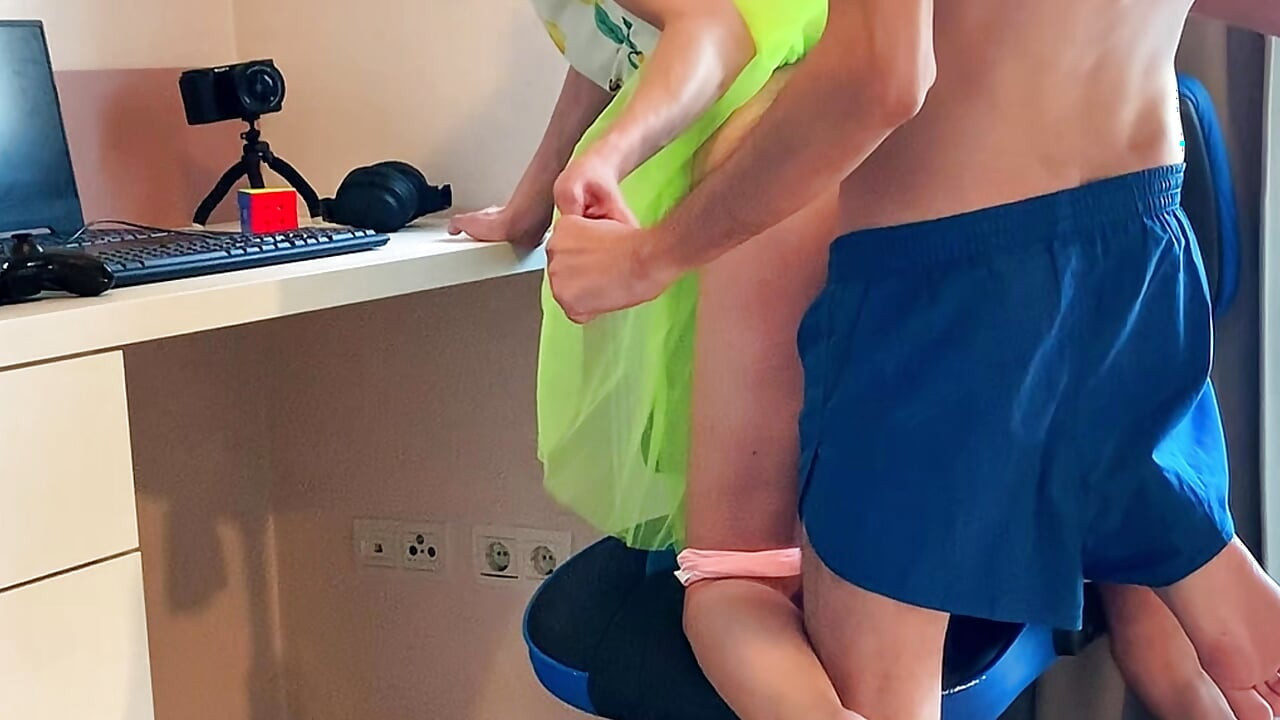The stepfather accidentally mistakes his stepdaughter for a wife leaving his stepdaughter pregnant.