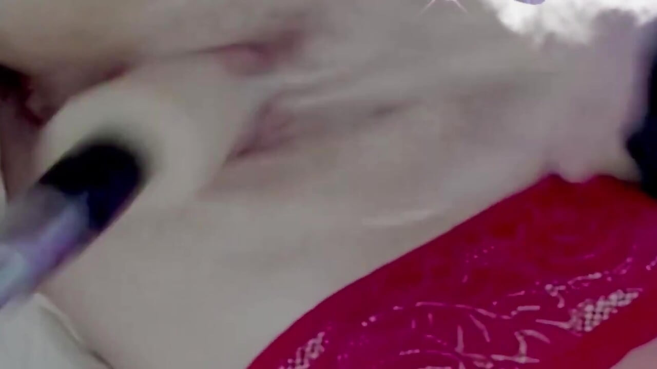 Very Wet Pussy Close-up, Vibrator on Clit, Fuck Pussy Sex Machine