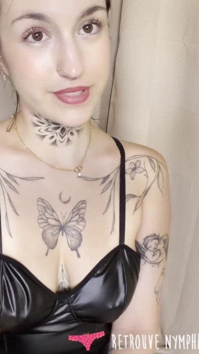 Vends-ta-culotte - Upea nuori ranskalainen dominatrix tarjoaa sinulle JOI:n alistuvalle häviäjälle, jolla on pieni kulli | Leike 2