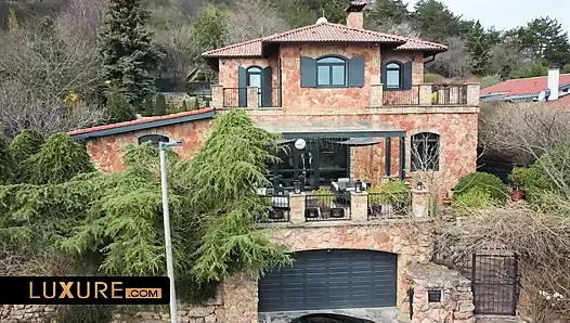 The agent who sold more than a house