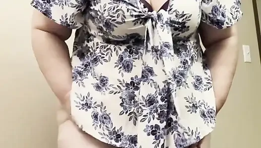 Freundin furzt: Schwefel, Gewürz und eine stinkende Überraschung - 21mis - bella Blast mit hintern