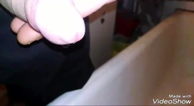 Pissing in slow motion