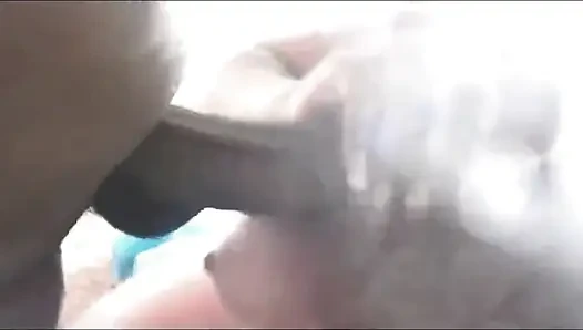 Tombul büyük götlü edepsiz diana ile emiyor ve sikişiyor