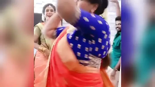 Archana mariyappan navel show