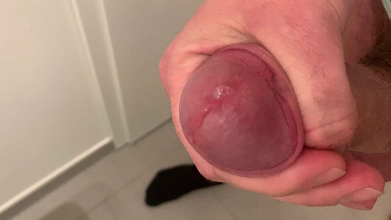 Masturbating with Precum