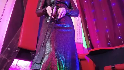 Dominatrix Eva Lateks Femdom BDSM Nyonya Gaun Fetish Sepatu Hak Tinggi Pantat Besar MILF Karet Panas
