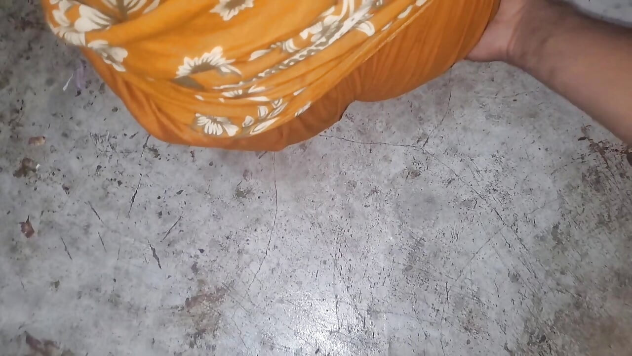 Üvey kız kardeşle viral Bangladeşli 'X' videosu