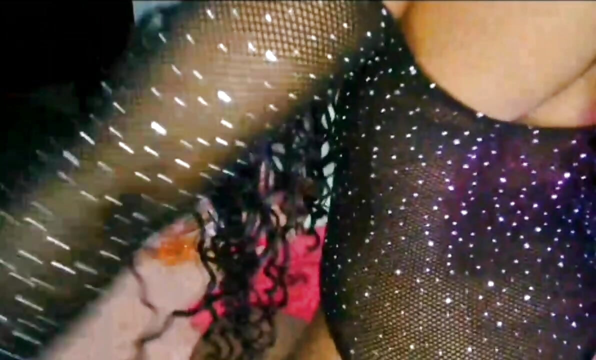 少女現場塞滿屁股