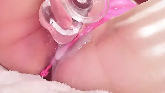 wet pussy very cums