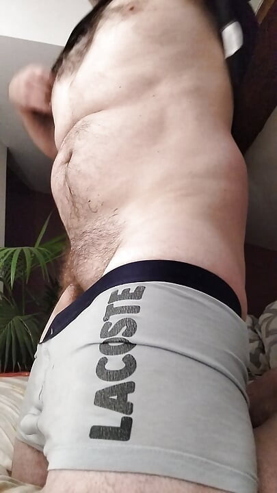 Megmutatom a farkam és a seggem