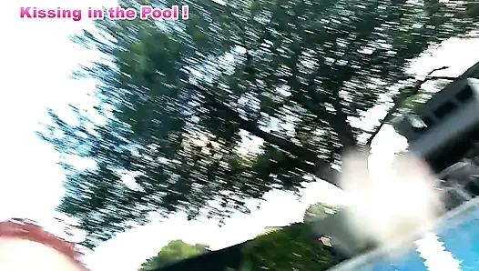 Hemşire Vicki ve Yakışıklı Harry havuzda öpüşerek eğleniyor!