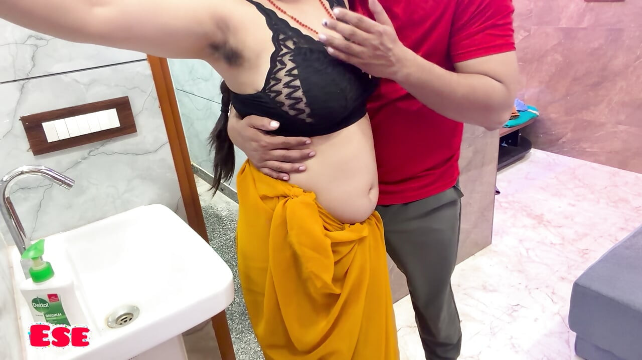 Koi nai Hai Gharpe aao Chudai Ka Param Annand Uthaaye....