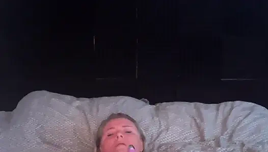 Tonton video masturbasi dan crot untukmu