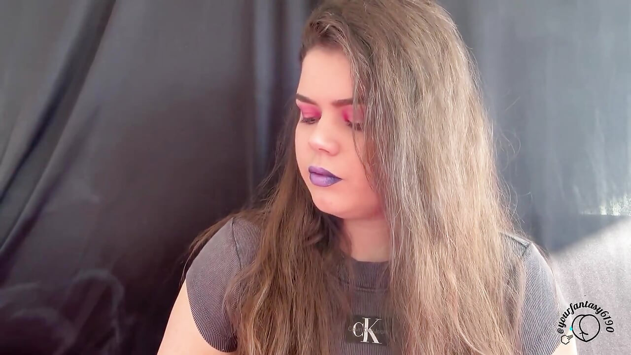 Smokey Seductress: Purple Passion Pink Cigars