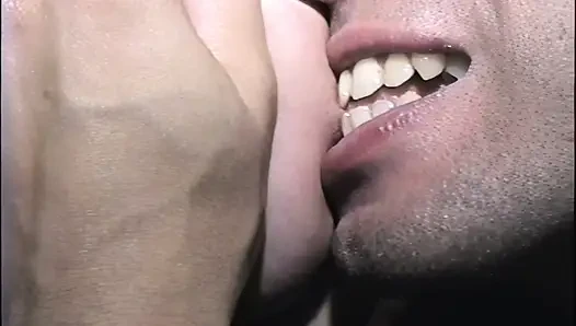 Klasik Vhs Iri Güzel Kadın Sikiliyor Ve Yüzüne Boşalıyor