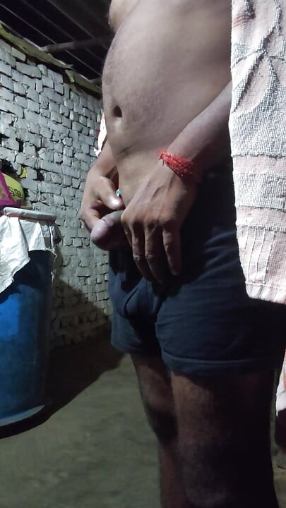 Ghar ke andar hastmaithun