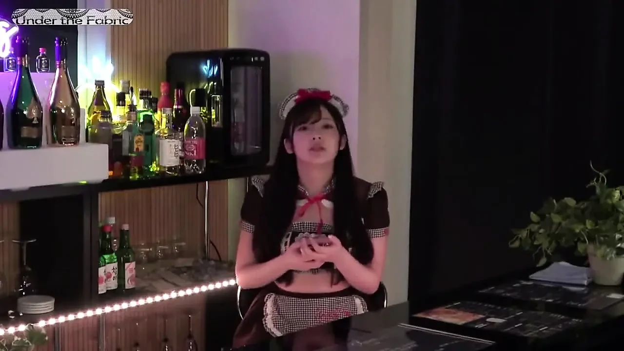 Khái niệm cafe manager phỏng vấn, người đẹp nhút nhát tuyên bố không có mong muốn nhưng nhanh chóng làm mềm