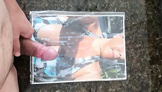 Carol Fox Bigtits Queen'e övgü