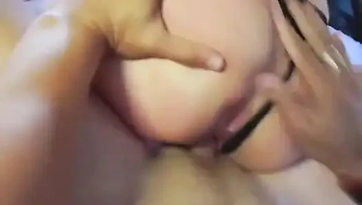 Cewek semok latina ini suka banget dientot habis-habisan sampai toketnya dicrot sperma hangat