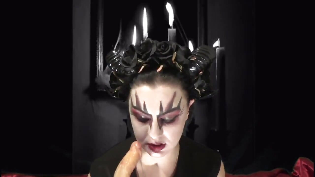 Succubus drena seu boquete joi