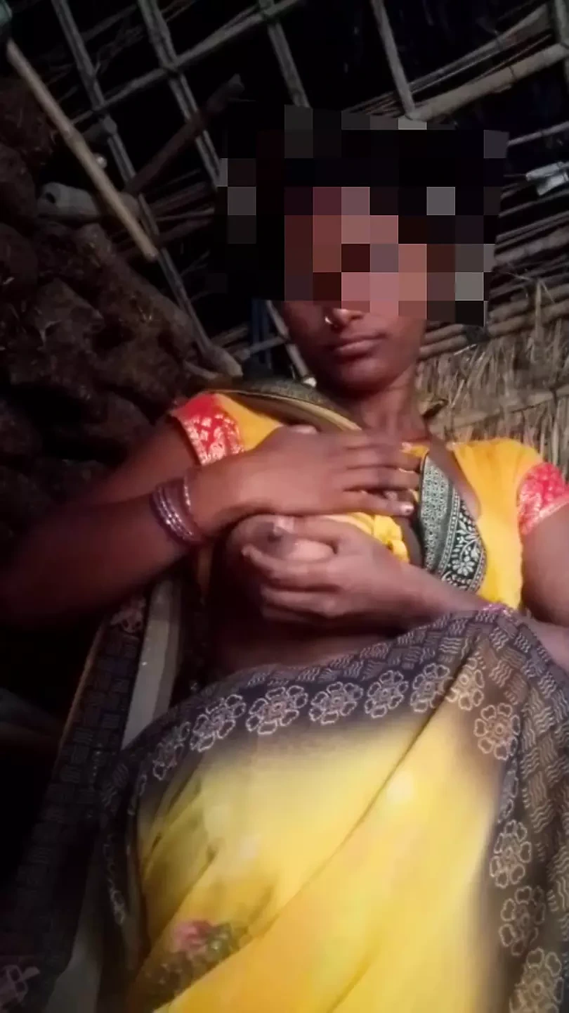 Aunty's cool chut me finger put and left the water