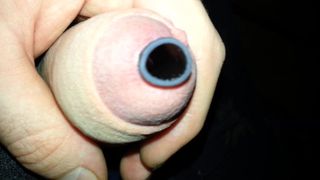 Gapende plasbuis - kijk in mijn pik met dik sperma