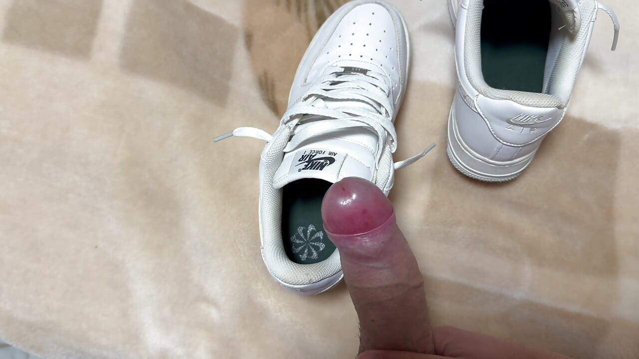 Hot fuck with my wife's Nike AF1 sneaker using the fleshlight and cumming inside